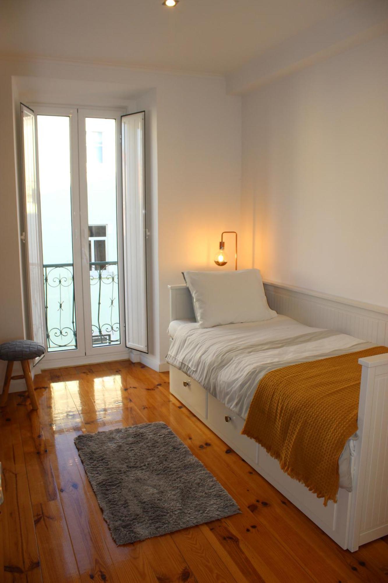 3 Bedroom Penthouse With A/c And Private Terrace *